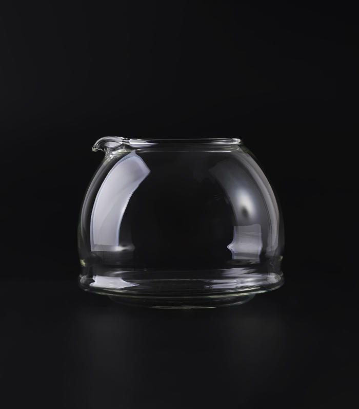 How long does a glass teapot coffee pot typically last with regular use?