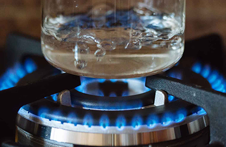 Use of high temperature resistant glass