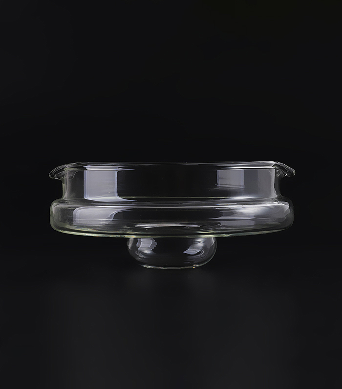 What are the benefits of using a teapot accessories glass lid?
